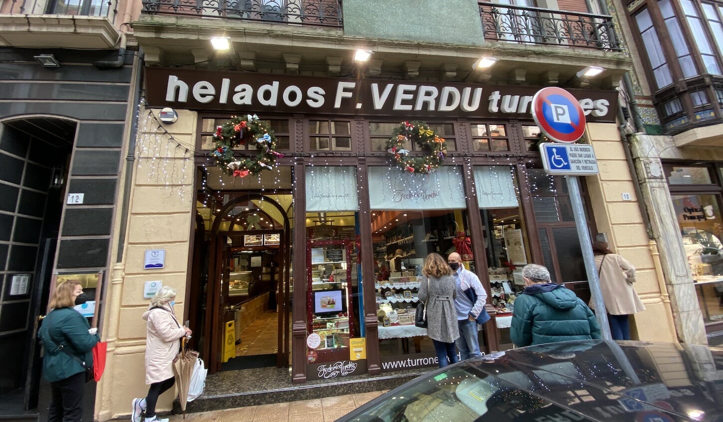Fachada de Verdú en Gijón
