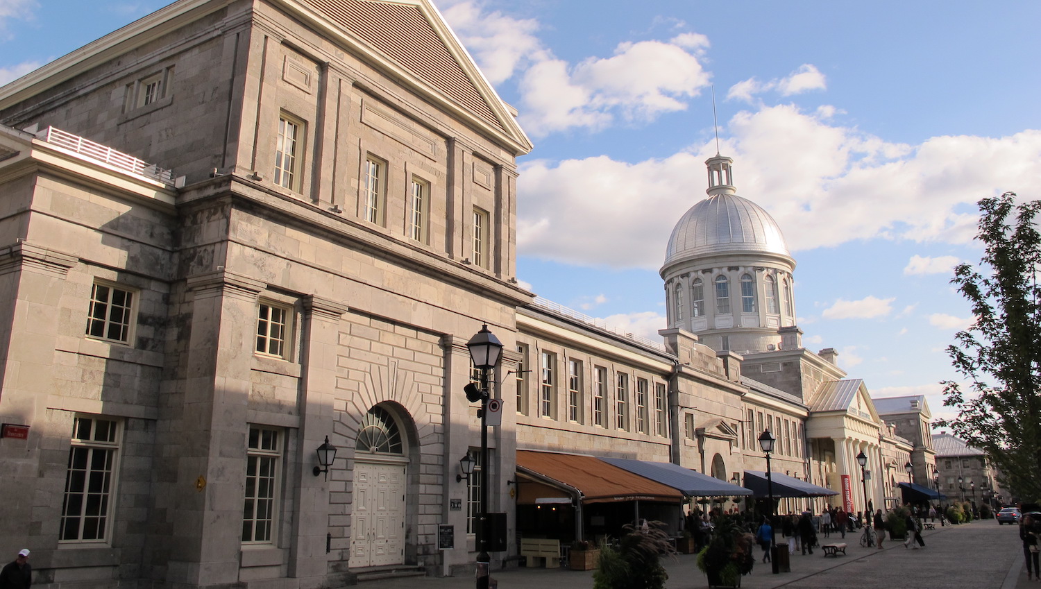 Influencia francesa en el Mercado Bonsecours Montreal